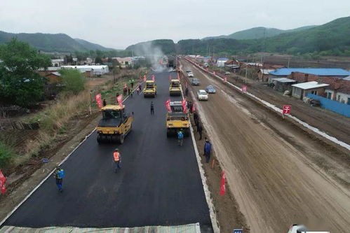 扬斗志 勇担当 吉东公路A3合同段顺利完成沥青路面试验段施工