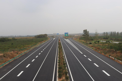 滁州至淮南高速公路滁州至定远段路面工程顺利通过交工验收