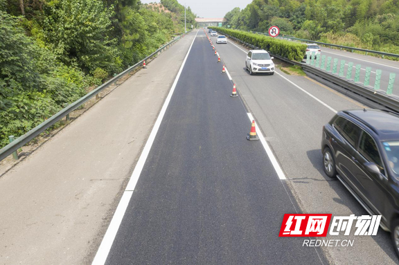 湖南省首次!钢渣成功应用于高速公路沥青路面铺筑