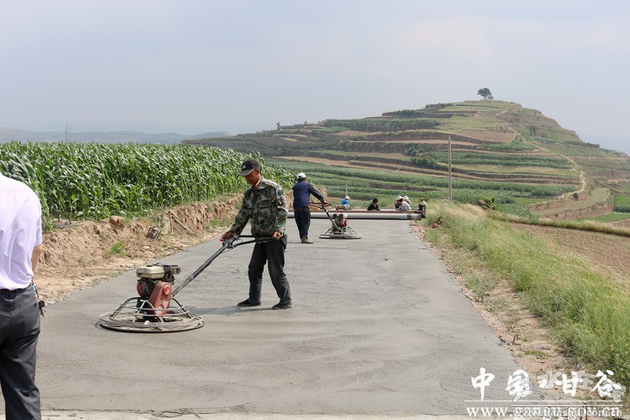 甘谷:强化基础建设 助推精准扶贫(组图)