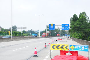 凤岗 东深二路路面修复施工 下月初全部完工