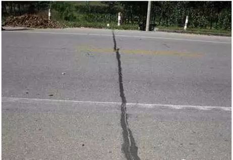 监理工程之公路工程路面施工安全管理