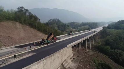 好消息!6月通车,连接泸州!宜宾这条公路修成.