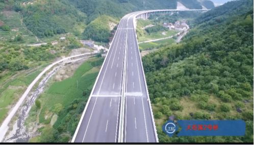 今日播报 年底通车又近一步 杭绍台高速公路工程台州段全线沥青路面摊铺全部完成