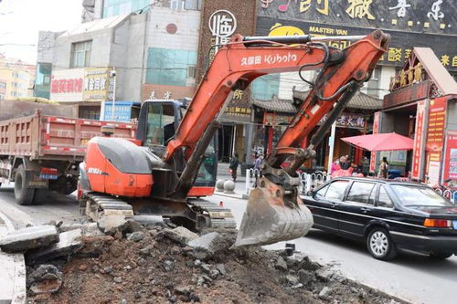 抢抓春季好时机 白银城区市政道路开启 疗伤 模式