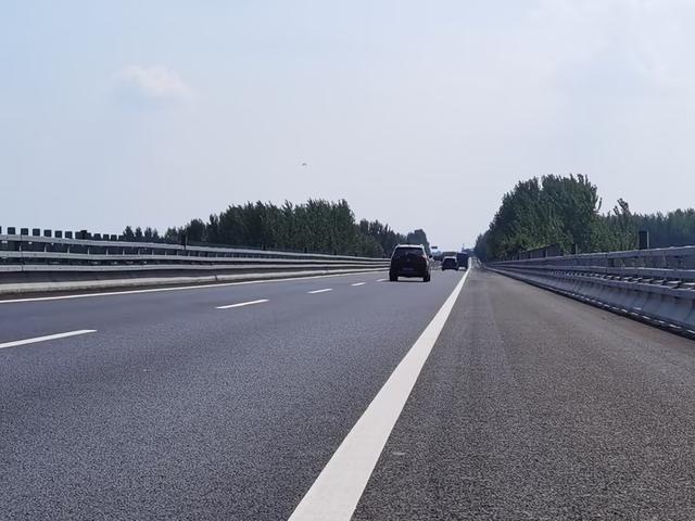 G15沈海高速莱西段路面大中修工程建设完工