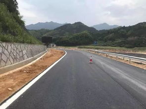 奋战11个月,苏村公路灾后重建工程全面完工