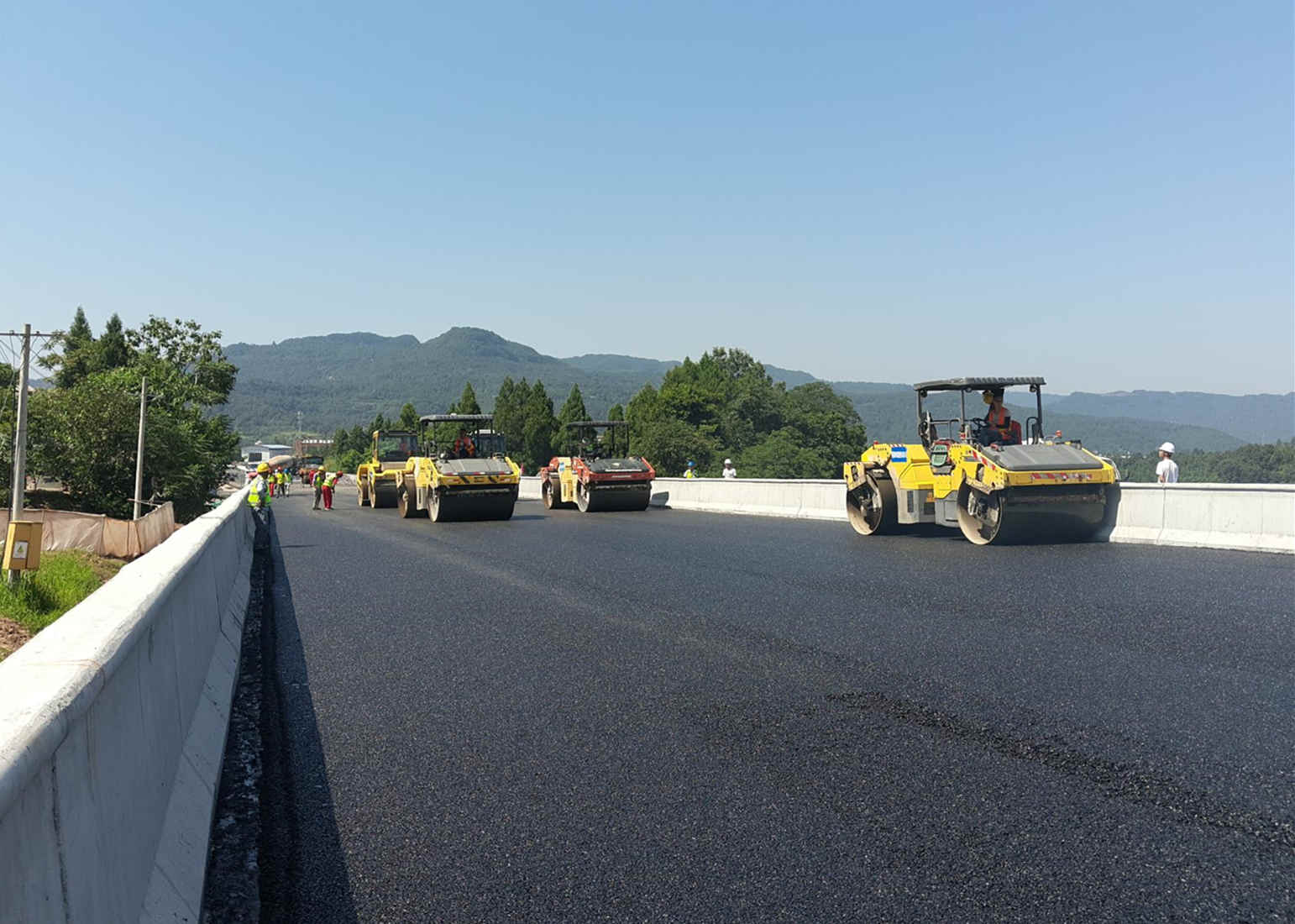 公路与路面工程 从施工到养护的全面解析