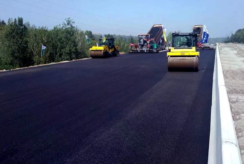 公司多项目施工进展顺利，公路与路面工程稳步推进